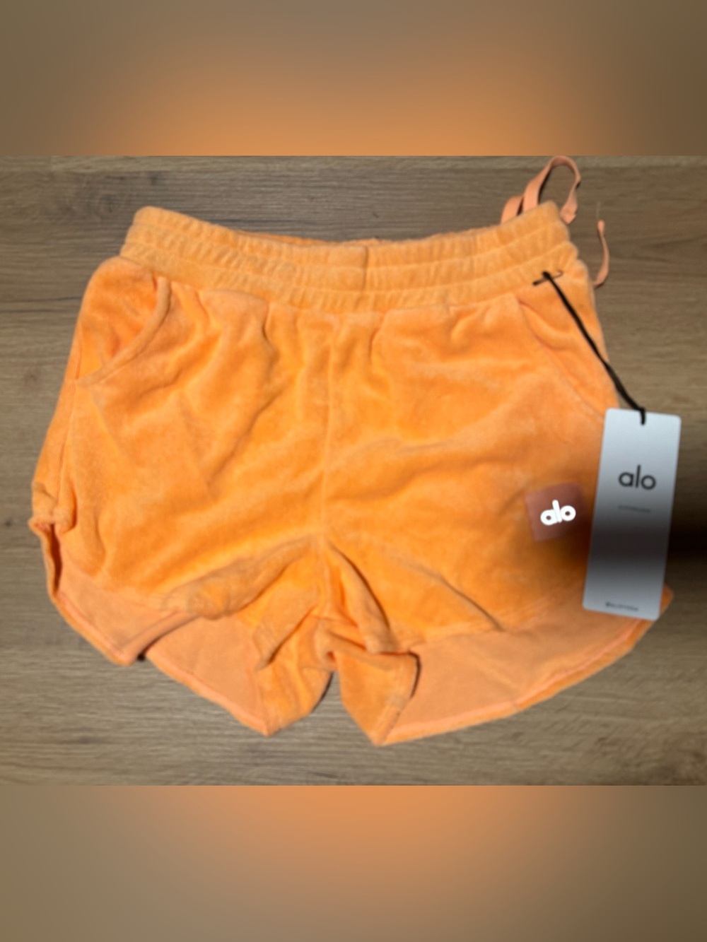 ALO Yoga Terry High-Waist Beachside Shorts - Cantaloupe Orange
